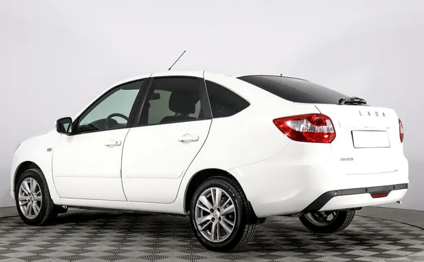 Lada (ВАЗ) Granta
