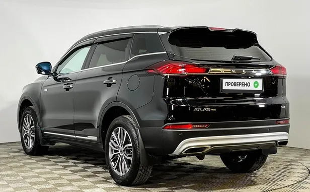 Geely Atlas Pro