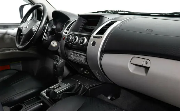 Mitsubishi Pajero Sport