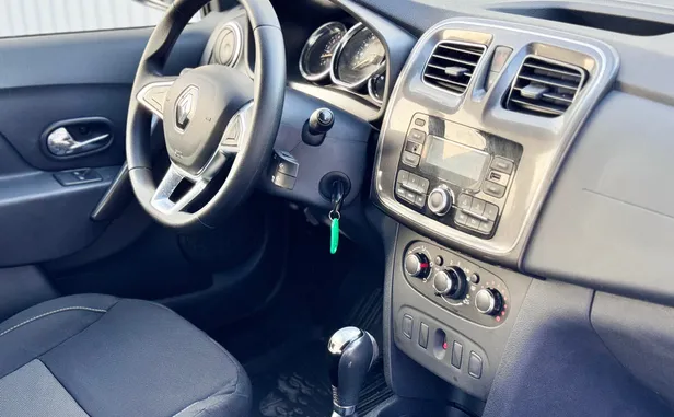 Renault Logan