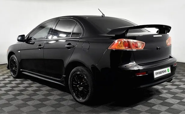 Mitsubishi Lancer