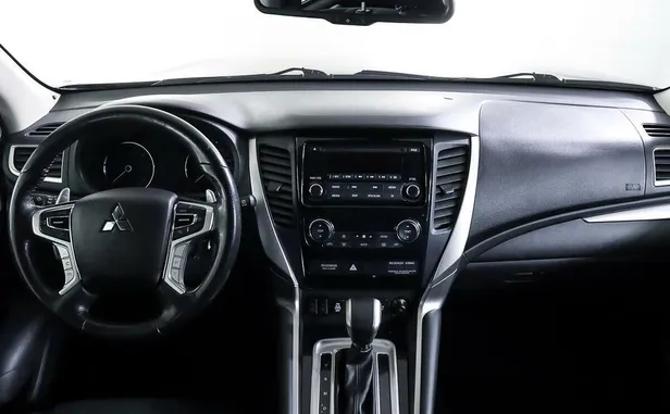Mitsubishi Pajero Sport