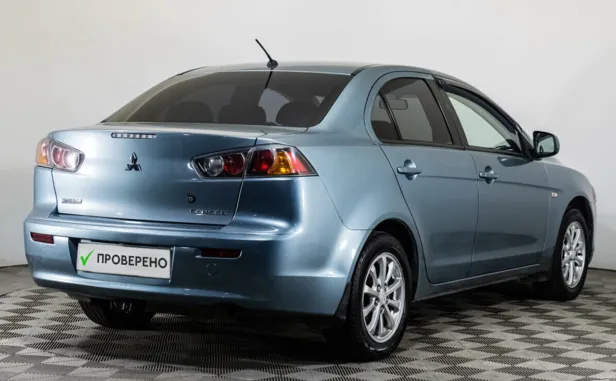Mitsubishi Lancer