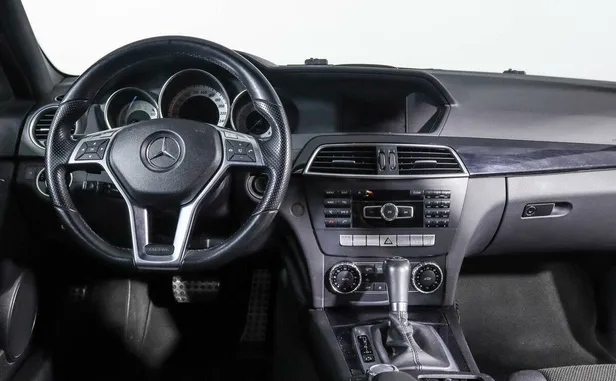 Mercedes-Benz C-Класс