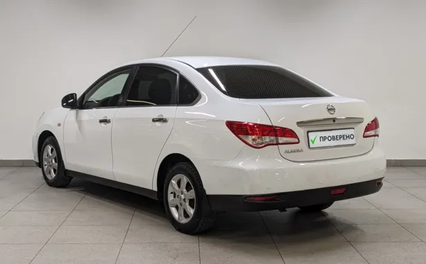 Nissan Almera