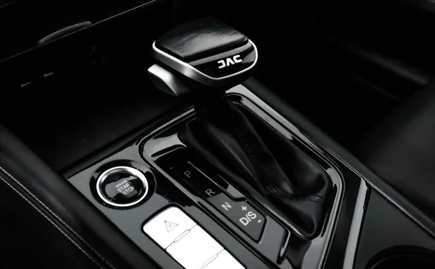 JAC J7