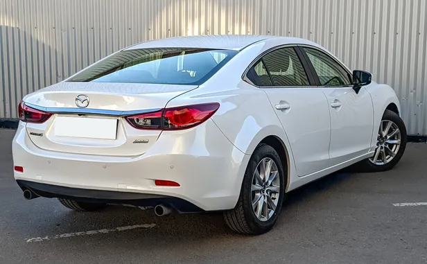 Mazda 6