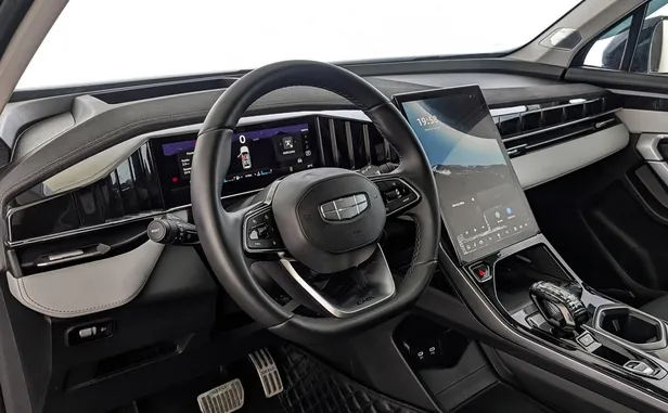 Geely Atlas