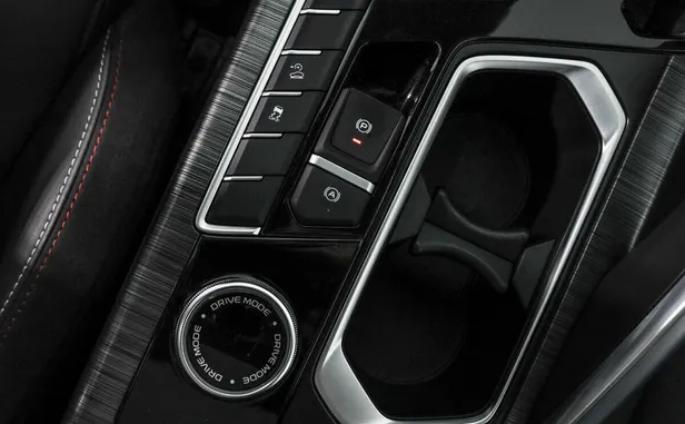 Geely Tugella