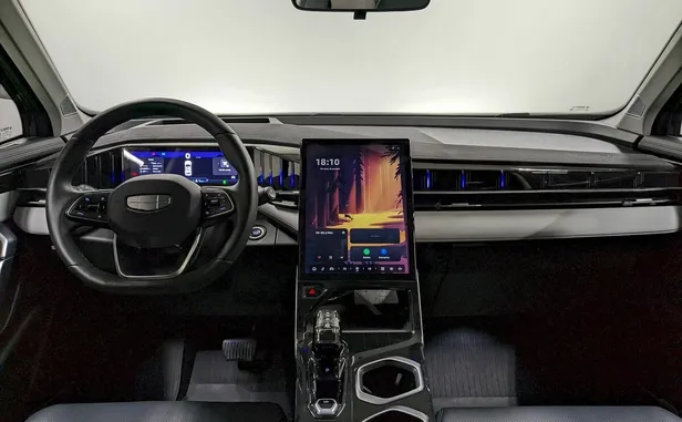 Geely Atlas