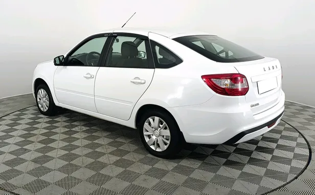 Lada (ВАЗ) Granta