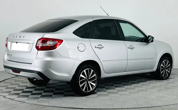 Lada (ВАЗ) Granta