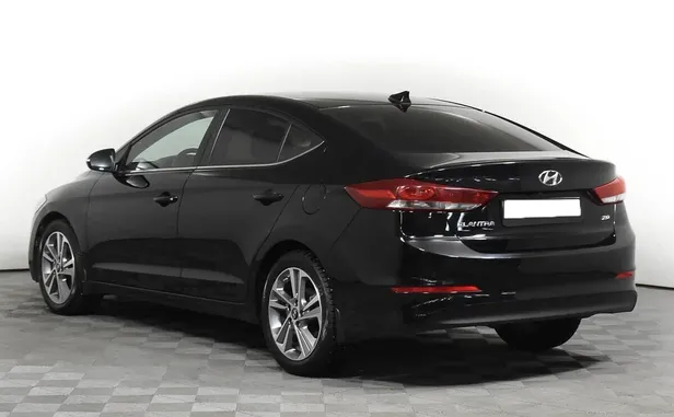 Hyundai Elantra