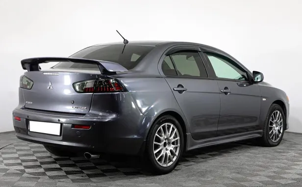 Mitsubishi Lancer