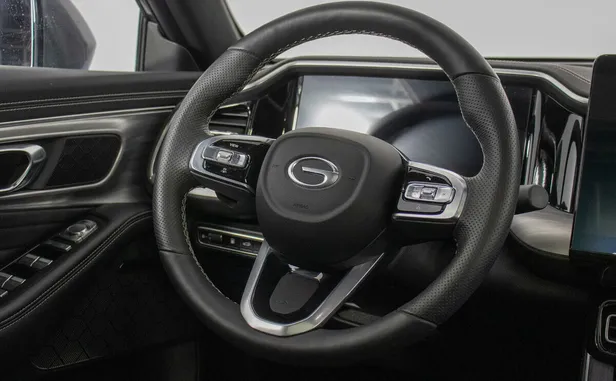 GAC GS8