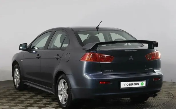 Mitsubishi Lancer