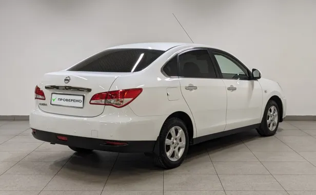 Nissan Almera