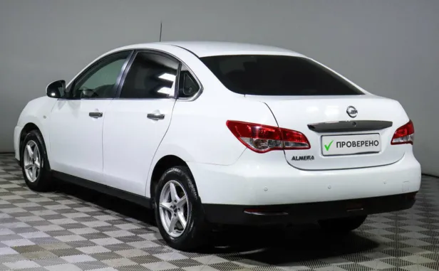 Nissan Almera