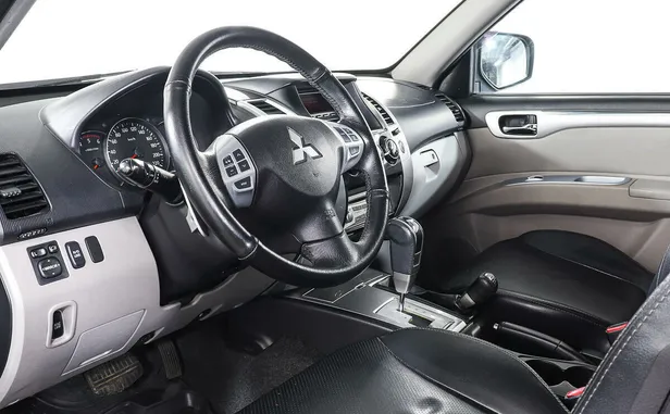 Mitsubishi Pajero Sport