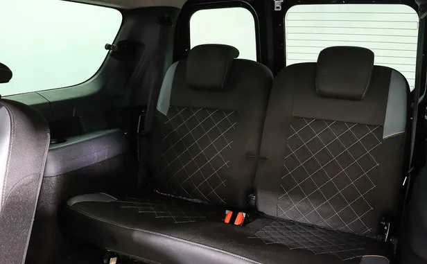 Lada (ВАЗ) Largus