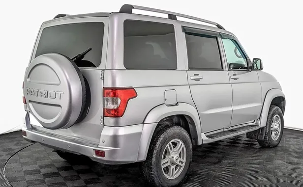 УАЗ Patriot