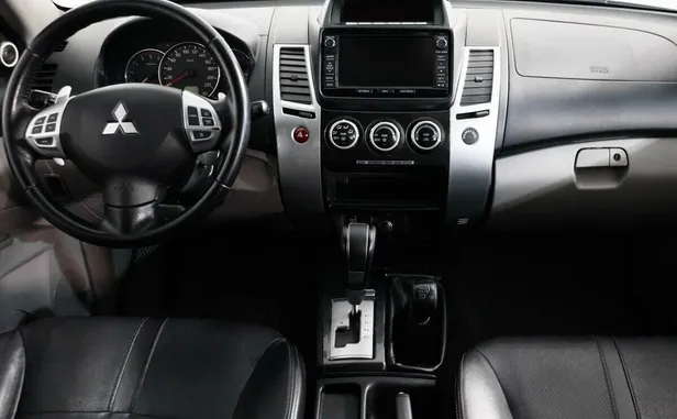 Mitsubishi Pajero Sport