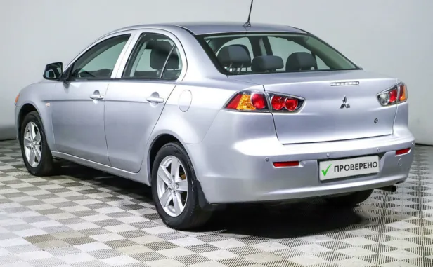 Mitsubishi Lancer