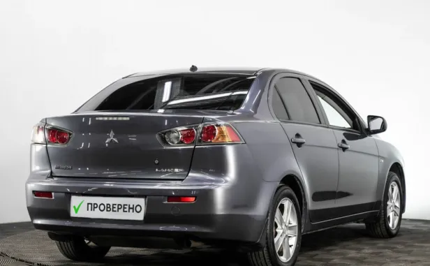 Mitsubishi Lancer