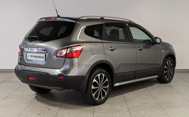 Nissan Qashqai+2