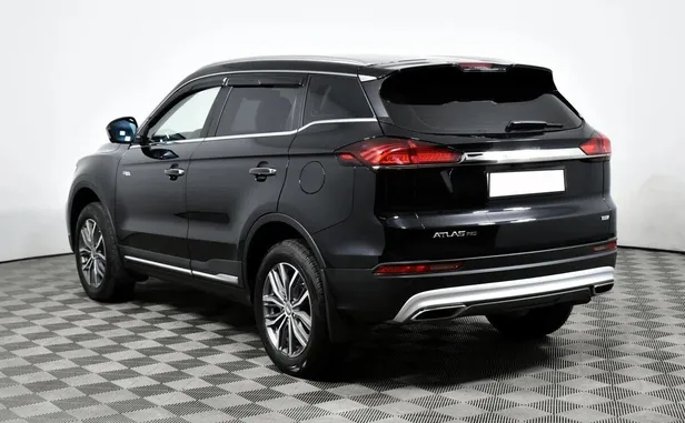 Geely Atlas Pro