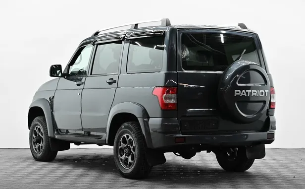 УАЗ Patriot