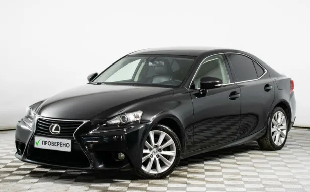 Lexus IS