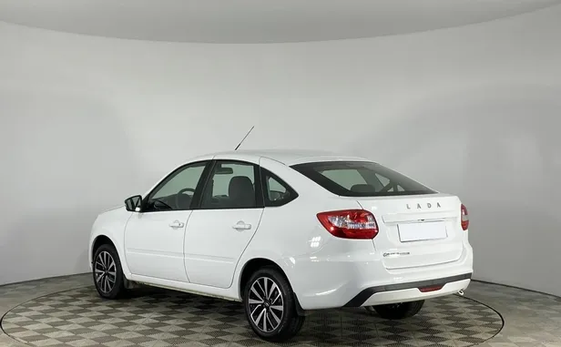 Lada (ВАЗ) Granta