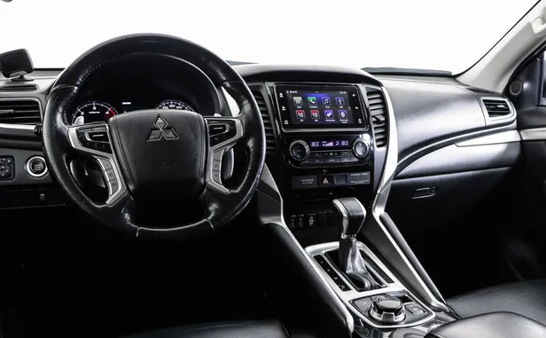 Mitsubishi Pajero Sport